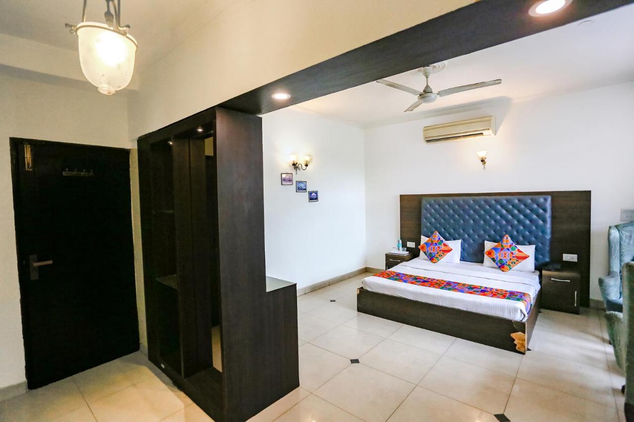 Hotel Fabexpress Lloyd House Nueva Delhi Exterior foto